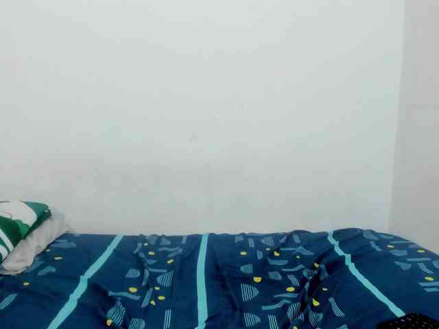 miaapons webcam