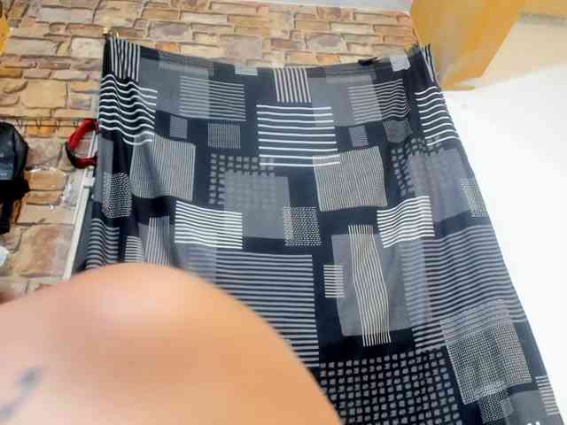 miaapons webcam