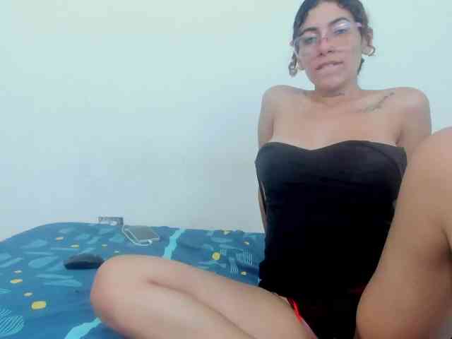 miaapons webcam