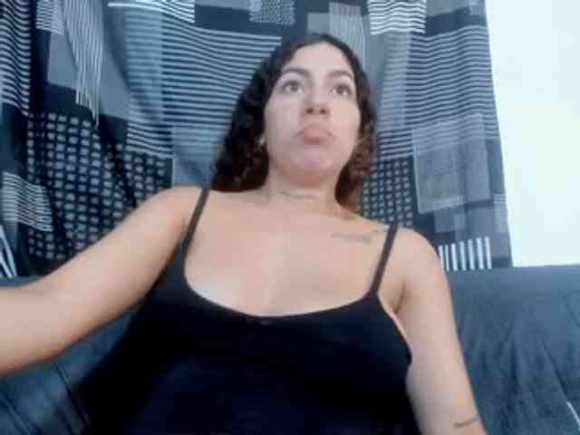 miaapons webcam
