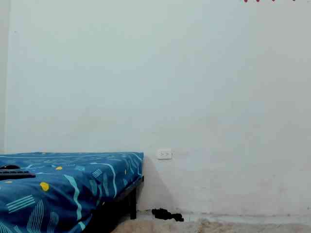 miaapons webcam