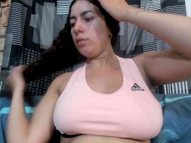 miaapons webcam
