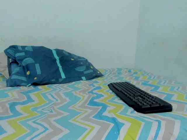 miaapons webcam