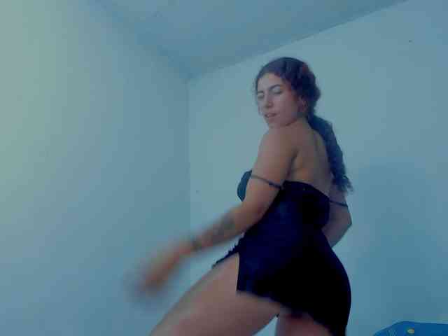 miaapons webcam