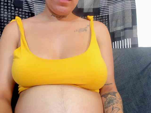 miaapons webcam