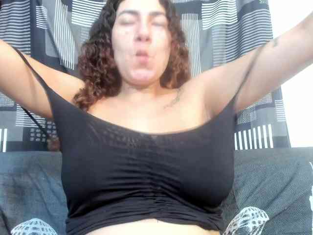 miaapons webcam