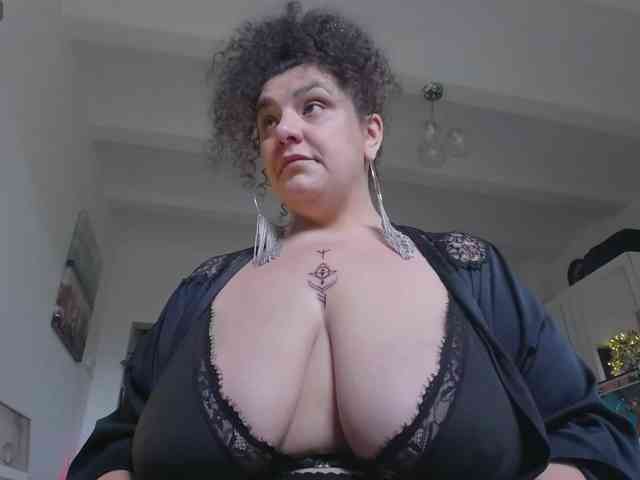 BohoBabeLexy webcam