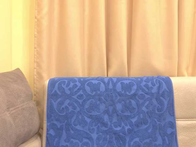 Onebigkiss live cam on BongaCams