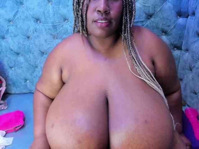 BloomBbw webcam
