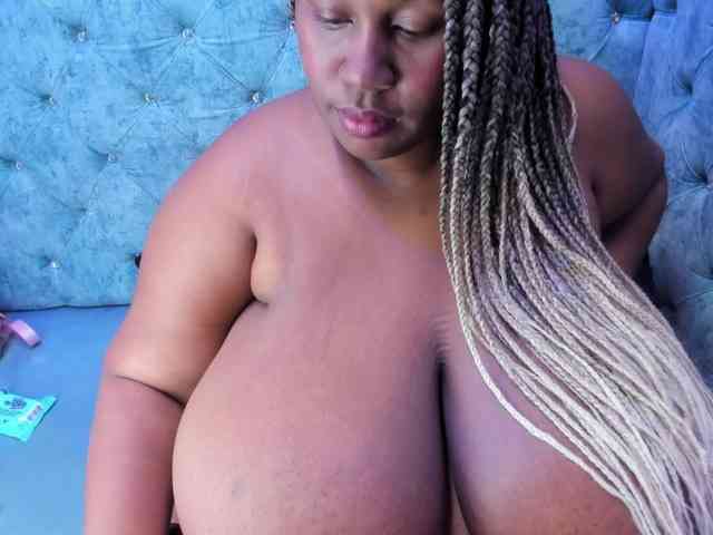 BloomBbw webcam