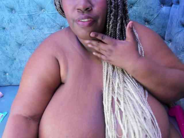 BloomBbw webcam