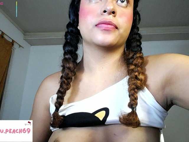 LuluPeach069's BongaCams show and profile