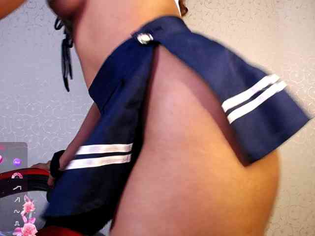 Luluupeach69 webcam
