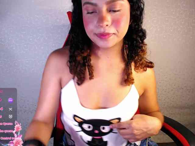 Luluupeach69 webcam