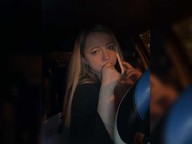 KiraMalina live cam on BongaCams