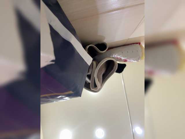 KiraMalina live cam on BongaCams