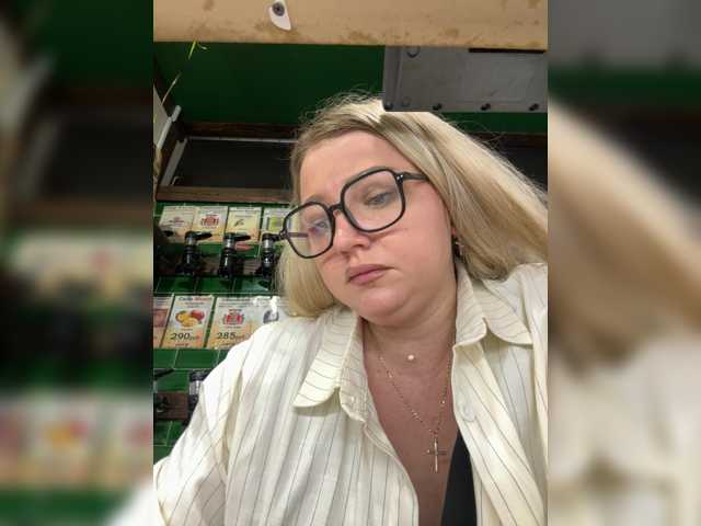 KiraMalina live cam on BongaCams