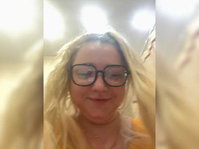 KiraMalina live cam on BongaCams