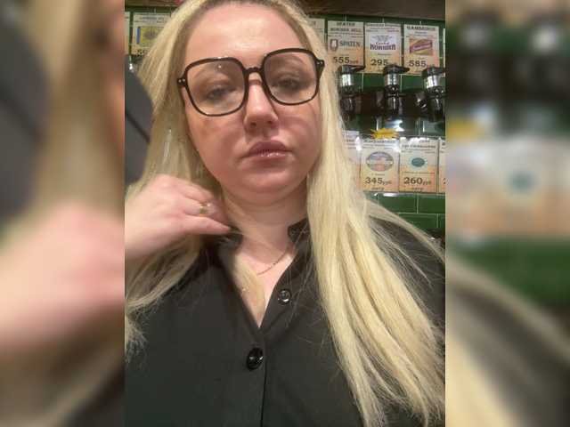 KiraMalina live cam on BongaCams