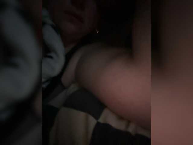 KiraMalina live cam preview