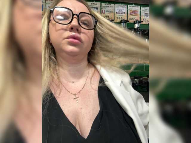 KiraMalina, live now on BongaCams