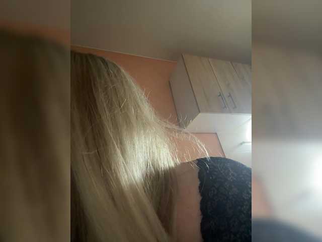 KiraMalina live cam on BongaCams