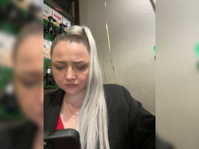 KiraMalina live cam