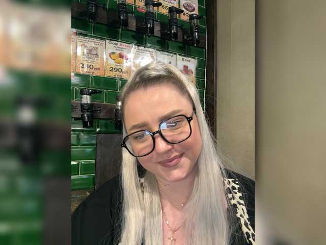 KiraMalina live cam on BongaCams
