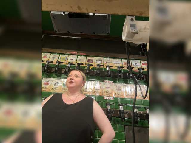 KiraMalina live cam