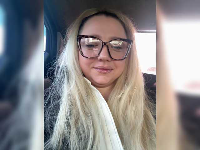 KiraMalina, live now on BongaCams