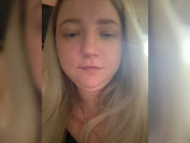KiraMalina live cam on BongaCams