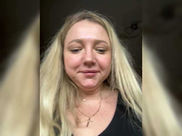 KiraMalina live cam on BongaCams