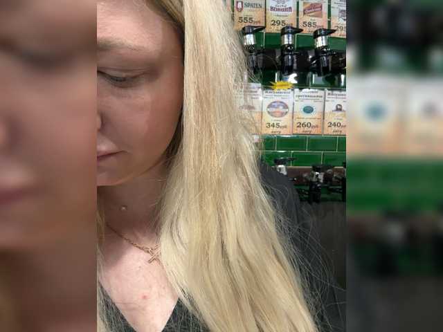 KiraMalina live cam preview
