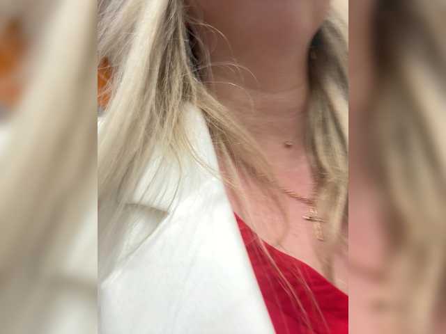 KiraMalina live cam on BongaCams