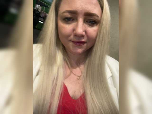 KiraMalina live cam on BongaCams
