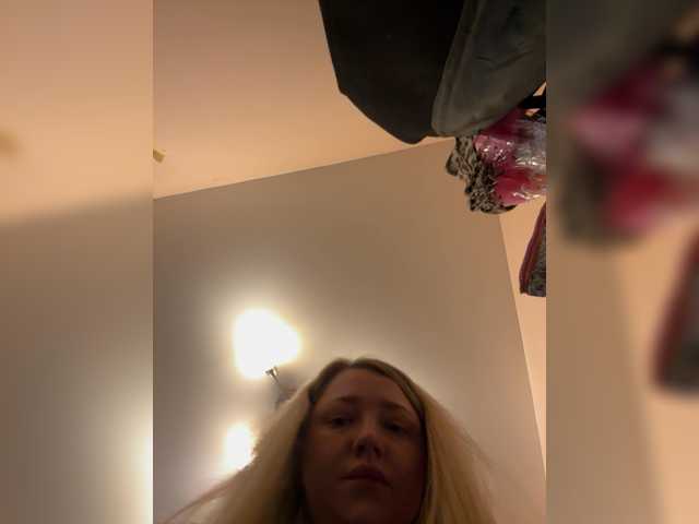 KiraMalina live cam on BongaCams