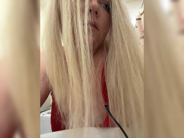 KiraMalina live cam on BongaCams
