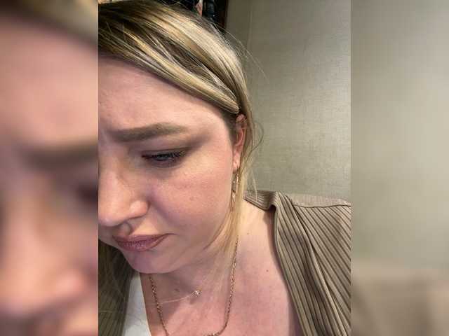 KiraMalina live cam on BongaCams