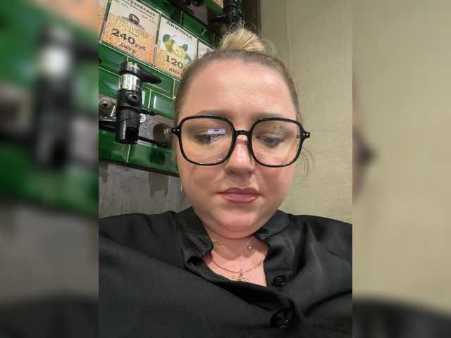 KiraMalina live cam on BongaCams