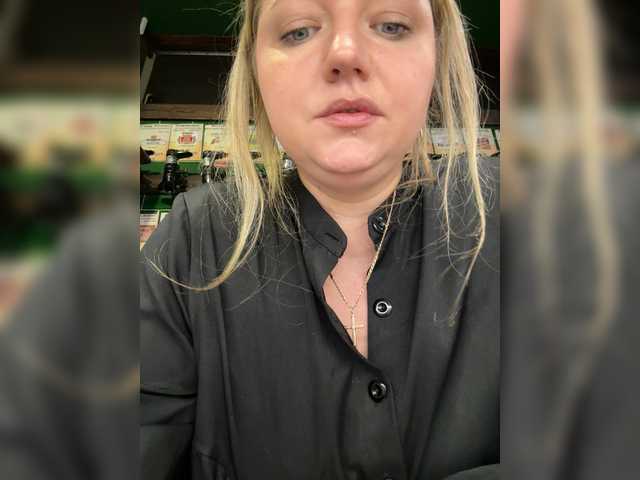 KiraMalina live webcam show