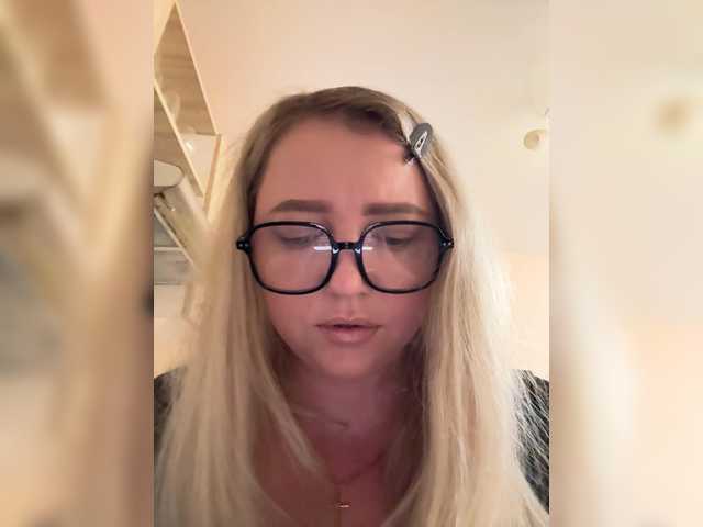 KiraMalina live cam on BongaCams