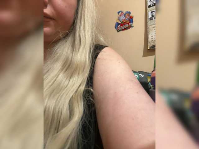KiraMalina live cam on BongaCams