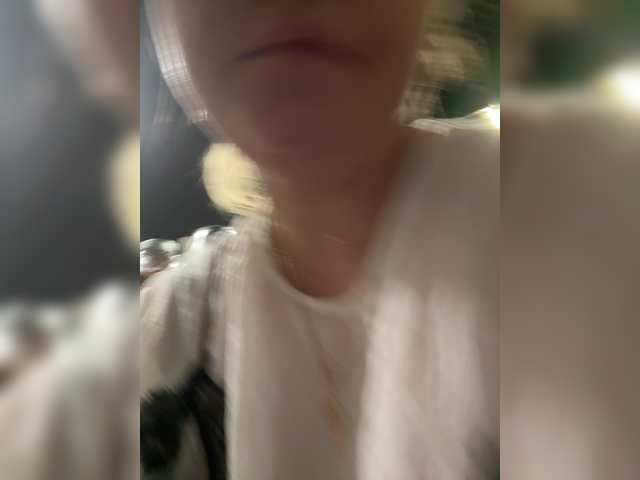 KiraMalina live cam on BongaCams