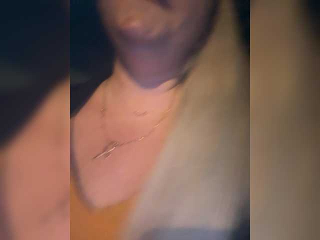 KiraMalina live cam preview