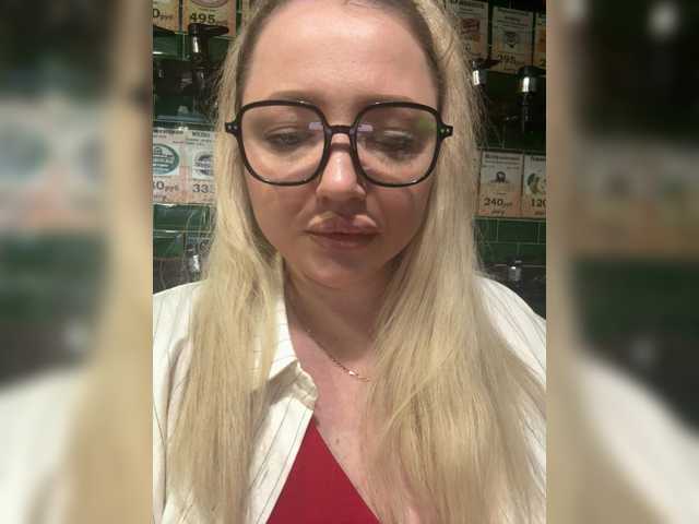 KiraMalina, live now on BongaCams