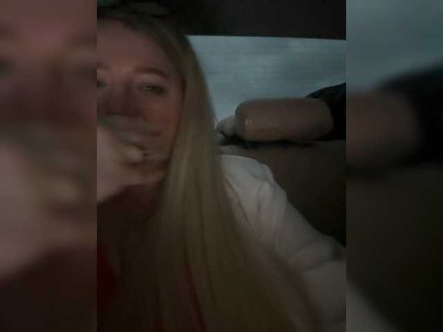 KiraMalina live cam on BongaCams