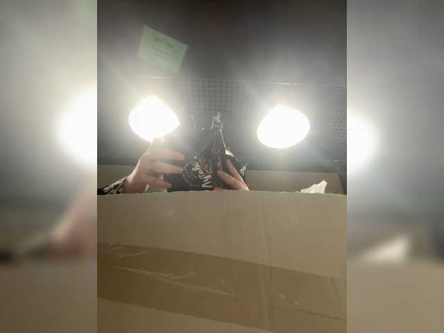 KiraMalina live cam preview