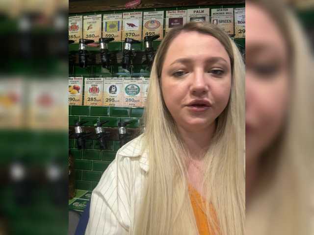 KiraMalina live cam on BongaCams