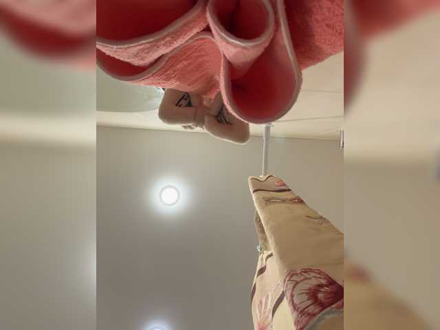 KiraMalina live cam on BongaCams