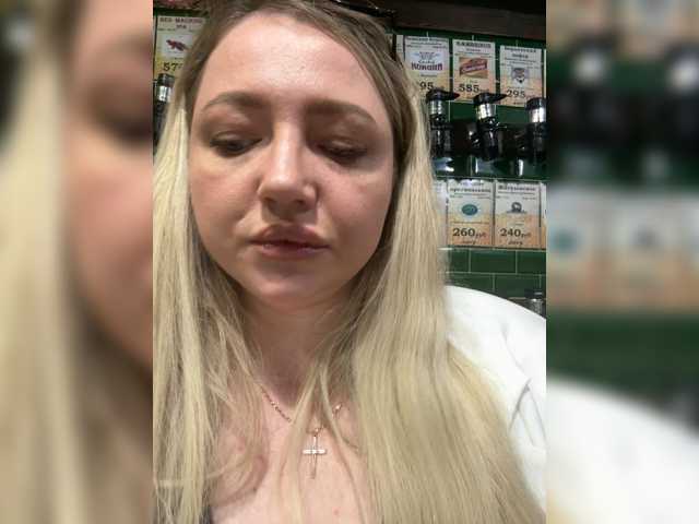 KiraMalina, en vivo ahora en BongaCams